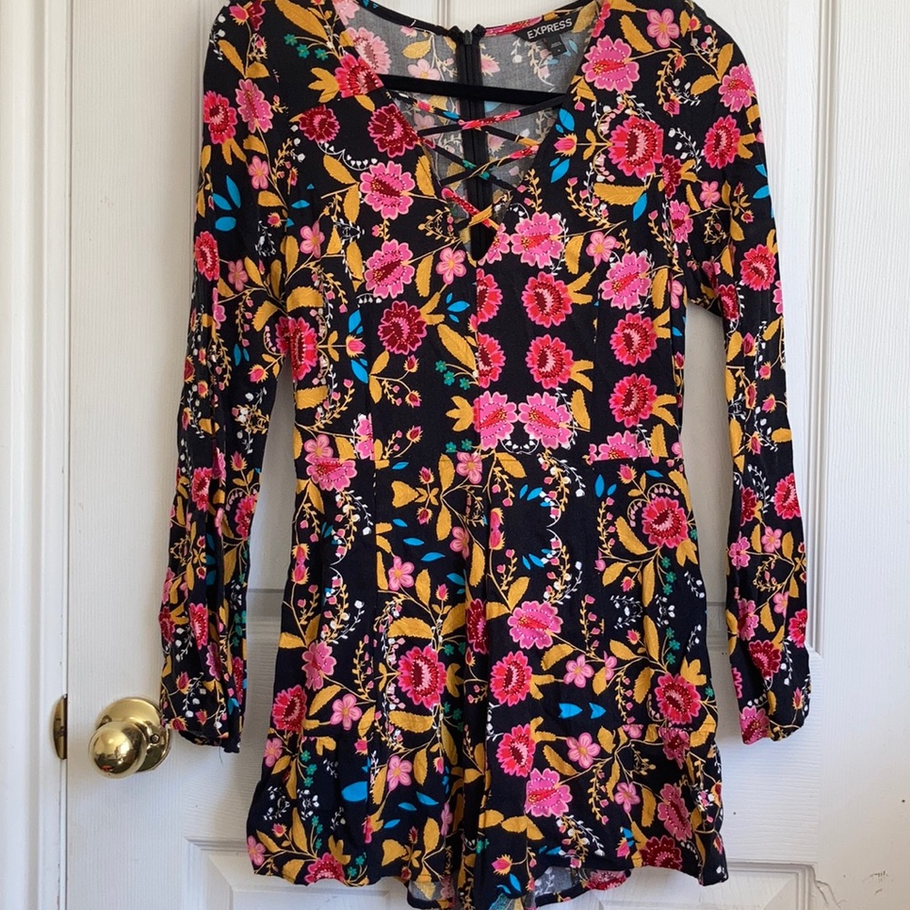 EXPRESS Romper